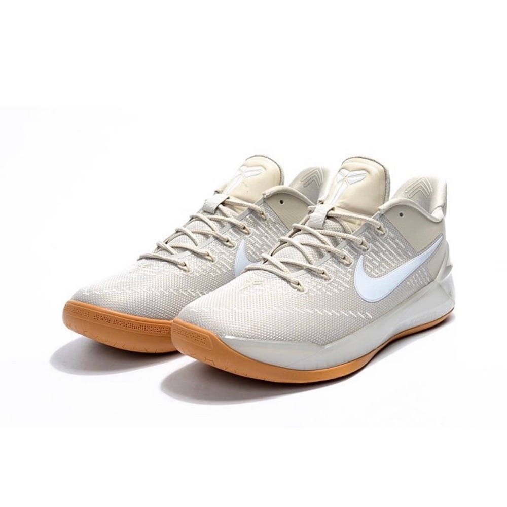 Nike Kobe AD Light Bone Men’s 7 woman’s 8.5
